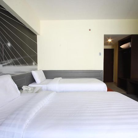Royal Delight Hotel Bangkok Exterior photo